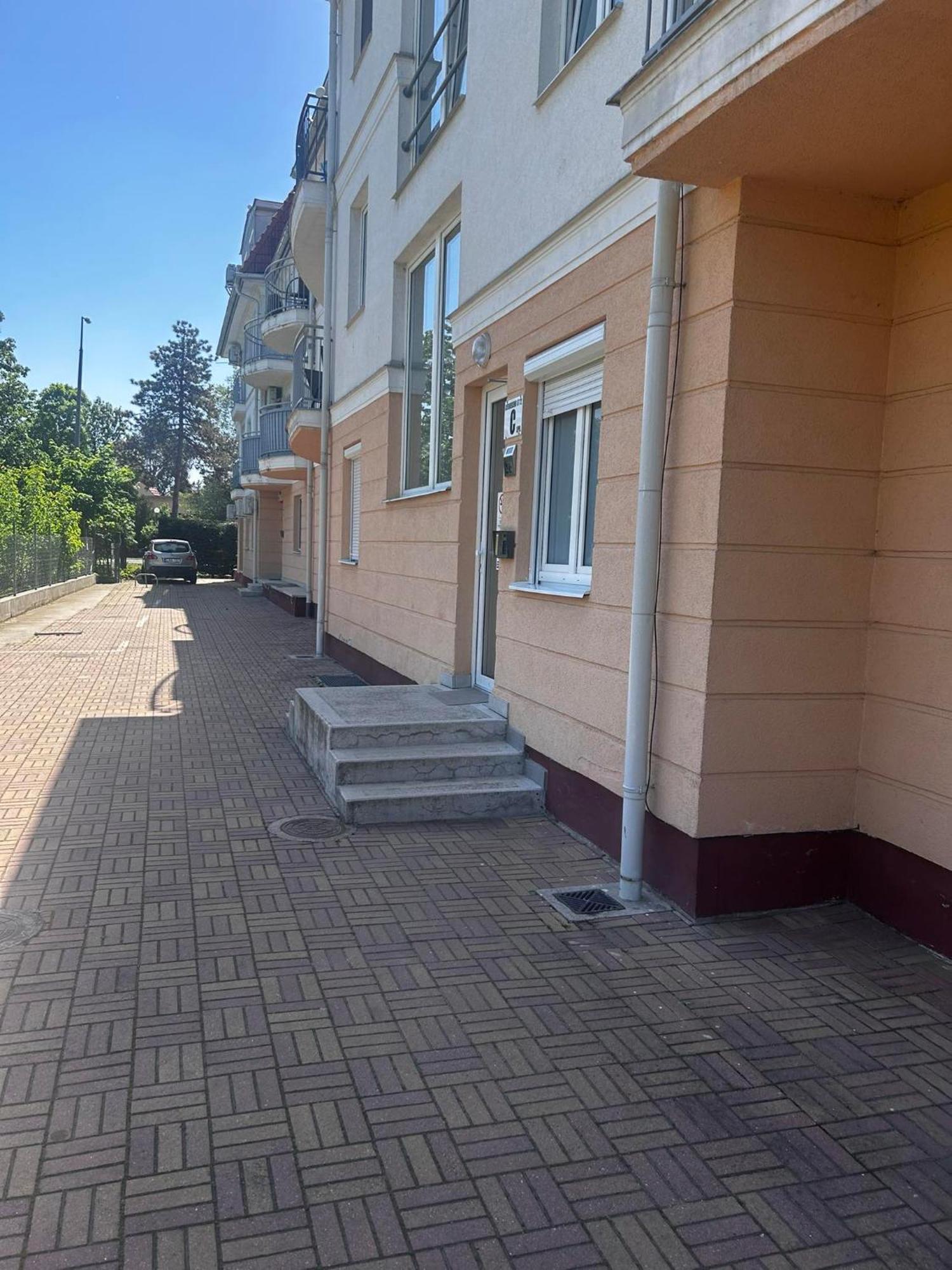 Thermal Apartman Hajduszoboszlo Exterior photo